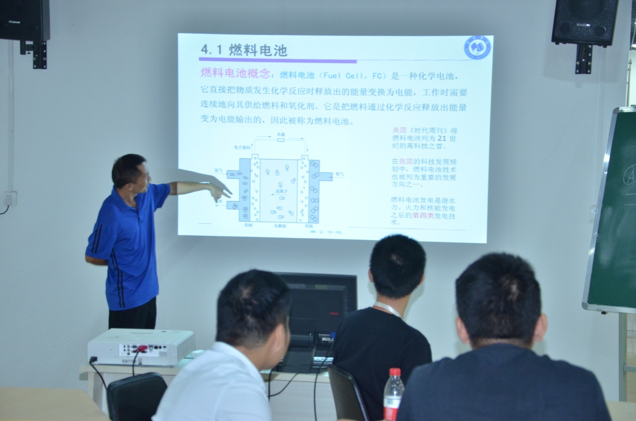 说明: C:\Users\Administrator\Desktop\新课集体磨课\DSC_6401.JPG