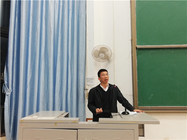 1.农永坚工程师讲话.jpg