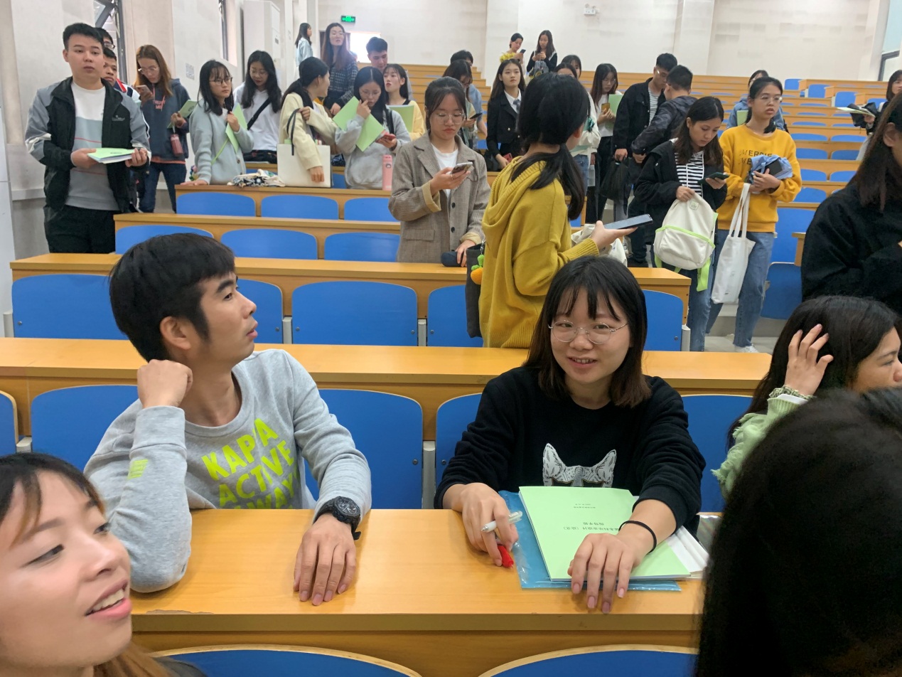 说明: E:\8.2021届毕业设计（论文）材料\新闻稿\动员会照片\IMG_4637.JPG