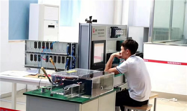 4、信号维护赛项比赛现场.jpg