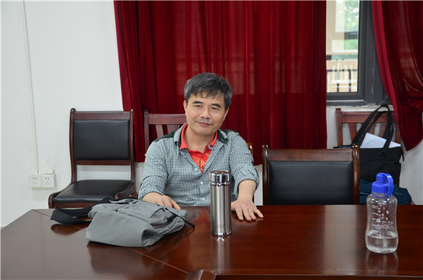 2.督导韦超毅教授莅临磨课现场指导.jpg