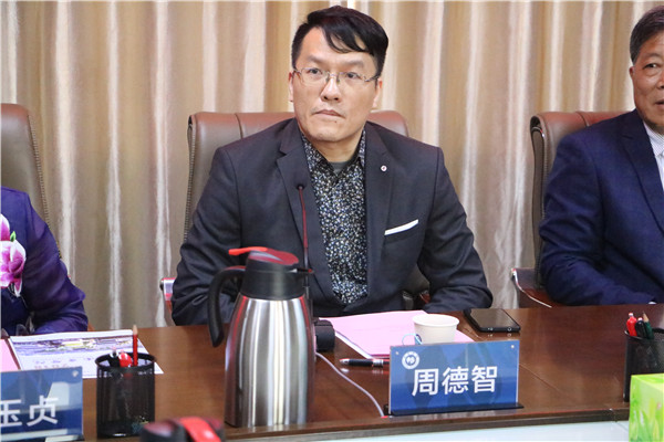 3、香港特别行政区政府驻广西联络处副主任周德智.jpg